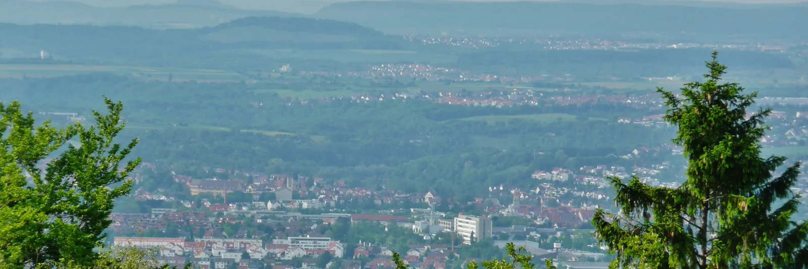 Blick vom Kernenturm über Waiblingen und das Remstal